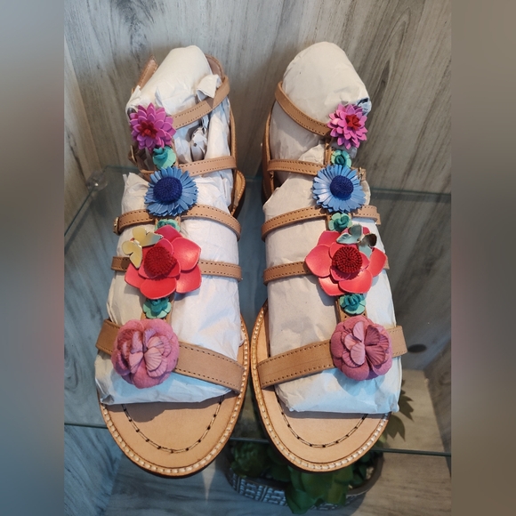 Kate Spade Women's Sadia Leather Floral Appliqué Sandals SZ 9.5 New In Box - Picture 3 of 9
